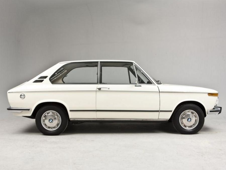  BMW 2000 Touring 1971 года  (UK) (фото 4 из 9)